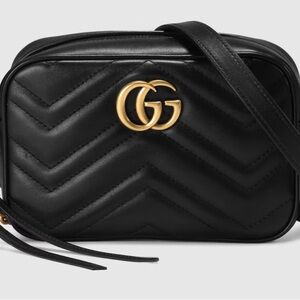 Authentic excellent condition Gucci GG Marmont Mini Handbag Crossbody